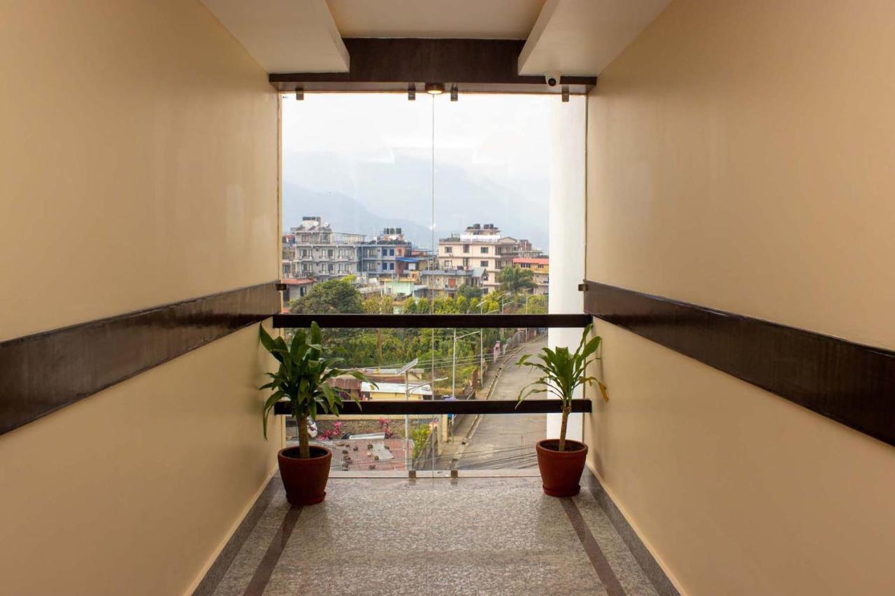Hotel Silverline Pokhara Dış mekan fotoğraf
